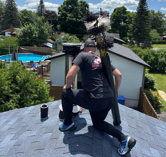 Ramonage, extérieur, Les Cheminées Laurentides