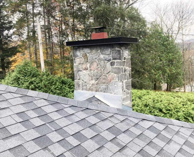 Couronnement, cheminées, Les cheminées Laurentides